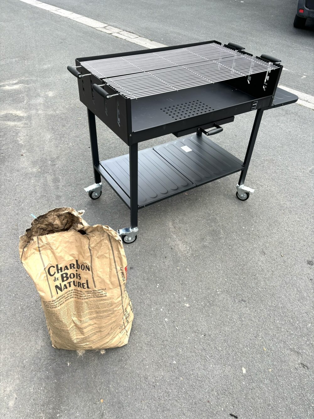 Barbecue à charbon